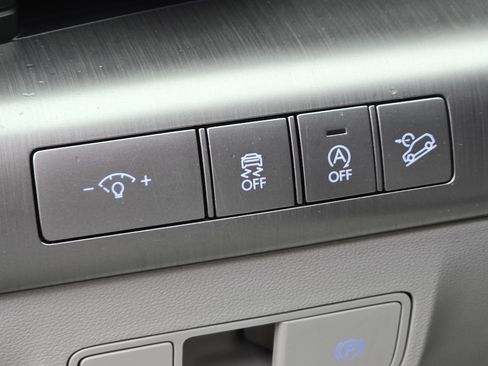 Used 2024 Hyundai Kona SE image 12