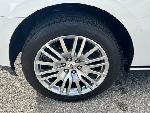Certified 2024 Ford Expedition Limited RWD image 19