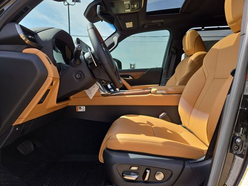 New 2026 Lexus LX 700h Luxury AWD/4WD image 16