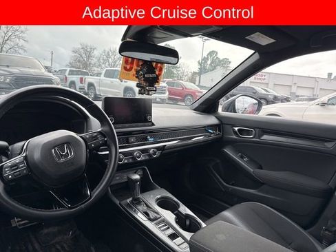 Used 2025 Honda Civic Sport image 3