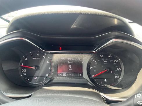 Used 2023 Chevrolet TrailBlazer LT w/ Convenience Package AWD/4WD image 6