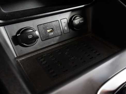 Used 2022 Hyundai Kona SEL w/ Convenience Package image 46