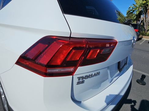 Used 2019 Volkswagen Tiguan SE image 36