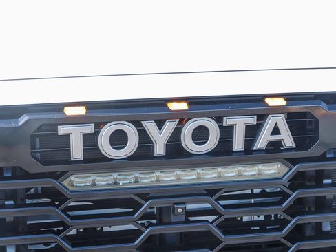 Used 2024 Toyota Tundra Limited AWD/4WD image 13