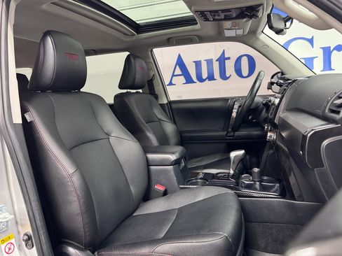 Used 2018 Toyota 4Runner TRD Off-Road Premium w/ TRD Performance Package image 11