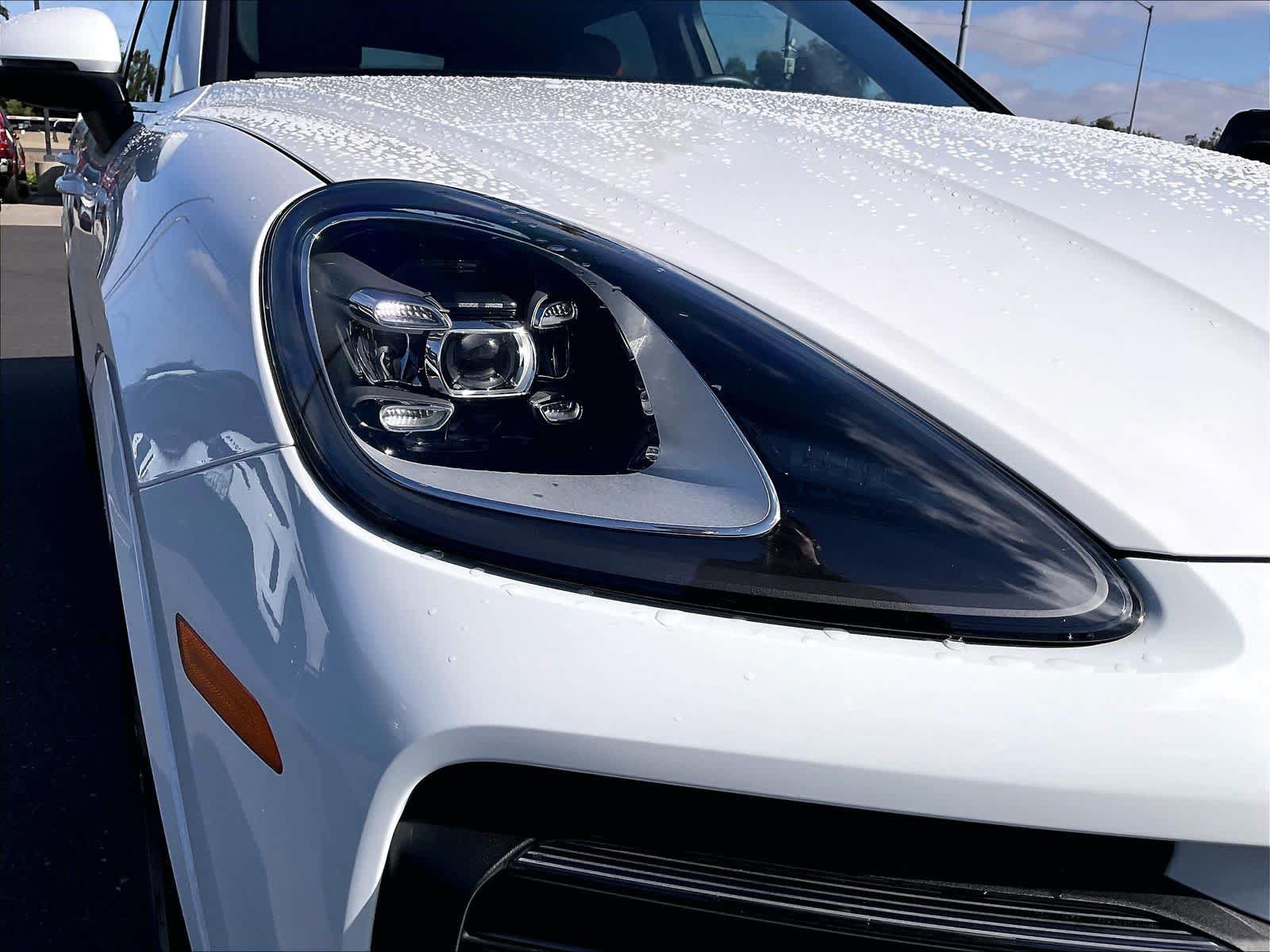 Used 2023 Porsche Cayenne Platinum Edition AWD/4WD image 31