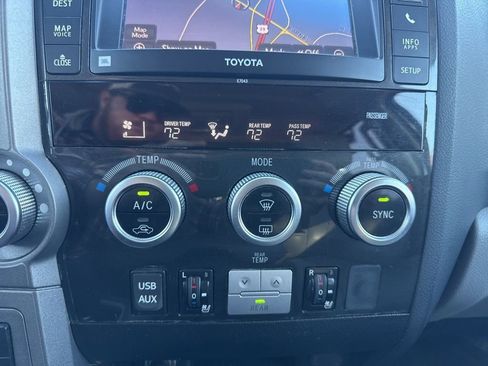 Used 2013 Toyota Sequoia Platinum image 22