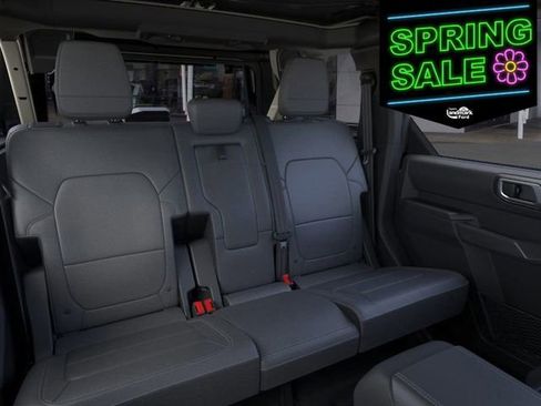 New 2025 Ford Bronco Outer Banks w/ Sasquatch Package image 12