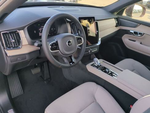 Certified 2026 Volvo XC90 B5 Plus w/ Protection Package Premier AWD/4WD image 2