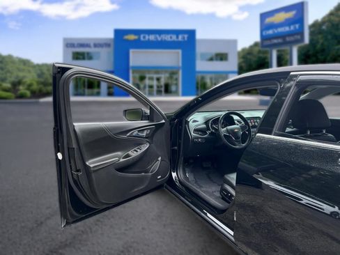 Certified 2018 Chevrolet Malibu LT w/ Leather Package FWD image 15