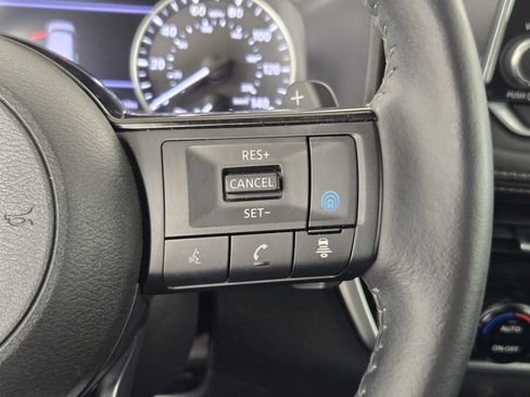Used 2023 Nissan Rogue SL FWD image 31
