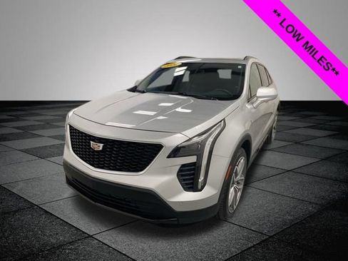 Used 2020 Cadillac XT4 Sport image 3