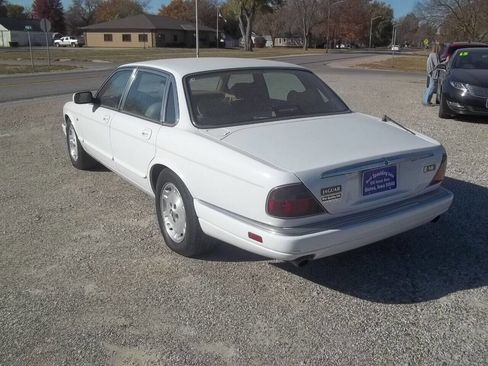 Used 1996 Jaguar XJ6 image 7