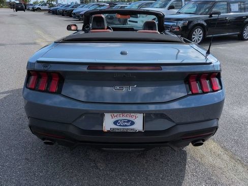 Used 2025 Ford Mustang GT Premium RWD image 5