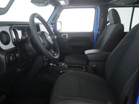 Used 2026 Jeep Gladiator Willys image 16