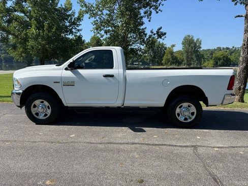 Used 2014 RAM 2500 Tradesman w/ Chrome Appearance Group AWD/4WD image 4