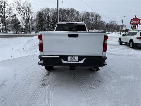 Used 2024 Chevrolet Silverado 2500 W/T image 4