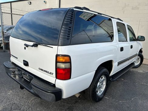 Used 2004 Chevrolet Suburban LS w/ Cargo Package RWD image 6