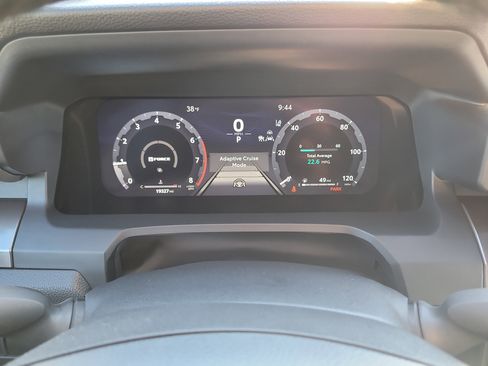 Certified 2025 Toyota Tacoma TRD Off-Road image 30