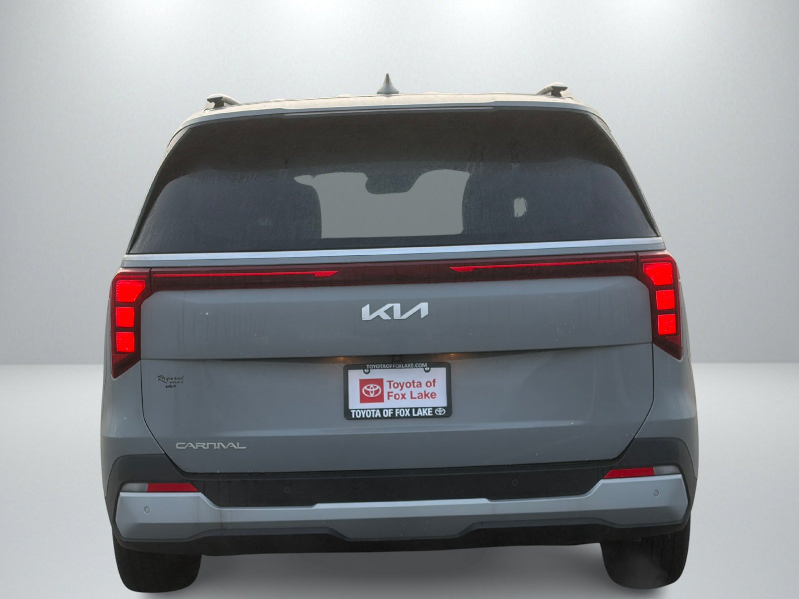 Used 2026 Kia Carnival EX FWD image 4