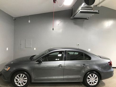 Used 2017 Volkswagen Jetta S FWD image 6