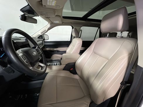 Used 2022 Ford Expedition Max XLT image 13