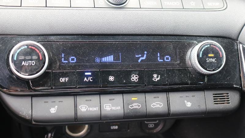 Used 2023 Hyundai Elantra SEL w/ Convenience Package FWD image 13