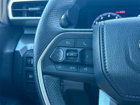 Used 2024 Toyota Tacoma TRD Off-Road image 28