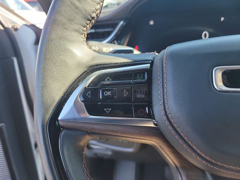 Used 2023 Jeep Grand Cherokee L Summit w/ Advanced Protech Group IV image 29