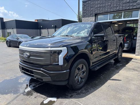 Used 2024 Ford F150 Lightning Lariat AWD/4WD image 5