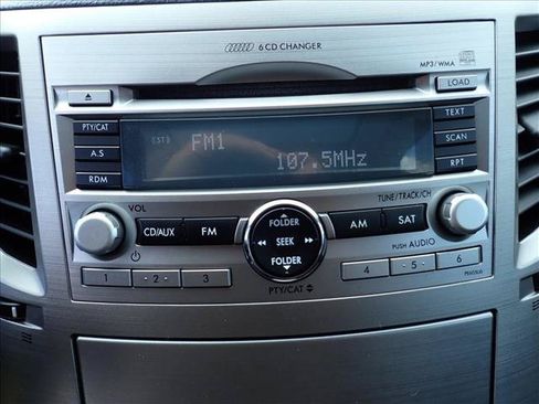 Used 2011 Subaru Outback 2.5i Limited w/ PWR Moonroof Pkg AWD/4WD image 23