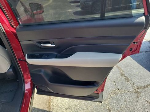 Used 2025 Toyota Grand Highlander FWD image 32