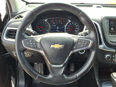 Used 2020 Chevrolet Equinox LT FWD image 19