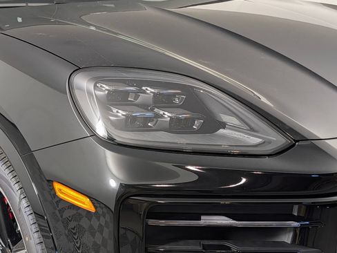 New 2026 Porsche Cayenne S AWD/4WD image 15