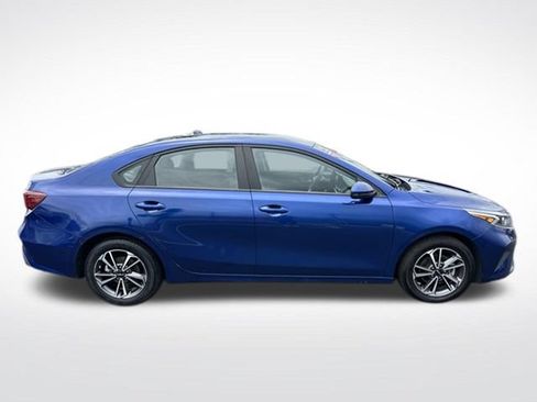 Used 2023 Kia Forte LXS FWD image 7