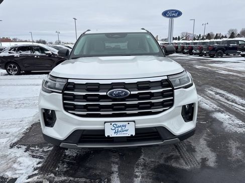 New 2026 Ford Explorer Active w/ Active Comfort Package image 8