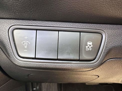 Used 2023 Kia Forte LX FWD image 14