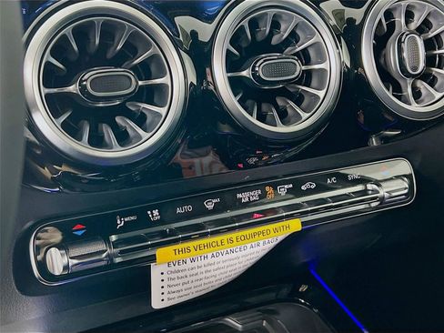 Used 2025 Mercedes-Benz GLA 250 GLA 250 image 14