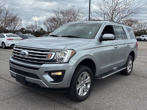 Used 2020 Ford Expedition XLT w/ Equipment Group 202A image 1