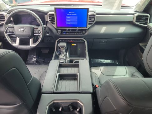 Used 2024 Toyota Tundra Limited AWD/4WD image 15