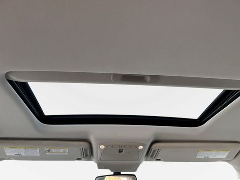 Used 2019 Nissan Armada SL w/ Premium Package RWD image 23