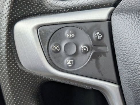 Used 2024 GMC Terrain SLE FWD image 14