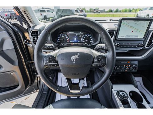 Used 2023 Ford Bronco Sport Outer Banks w/ Tech Package image 11