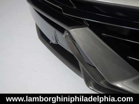 Used 2024 Lamborghini Urus Performante AWD/4WD image 43