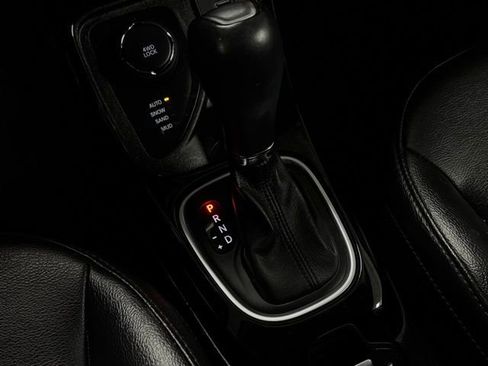 Used 2021 Jeep Compass Latitude image 29