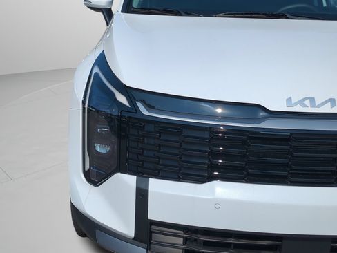 Certified 2026 Kia Sportage EX FWD image 25