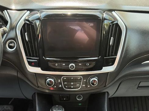 Used 2018 Chevrolet Traverse LT w/ LPO, Floor Liner Package AWD/4WD image 29