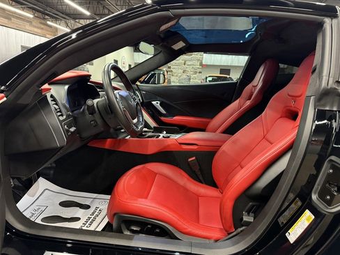 Used 2015 Chevrolet Corvette Z06 w/ 3LZ Preferred Equipment Group image 22