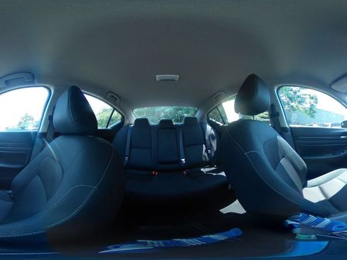 Used 2025 Nissan Altima 2.5 SV FWD image 39