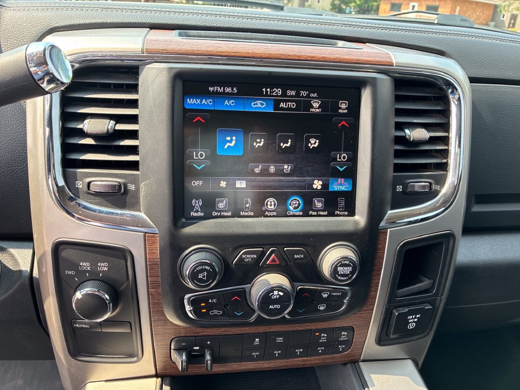 Used 2017 RAM 3500 Laramie w/ Snow Chief Group AWD/4WD image 19